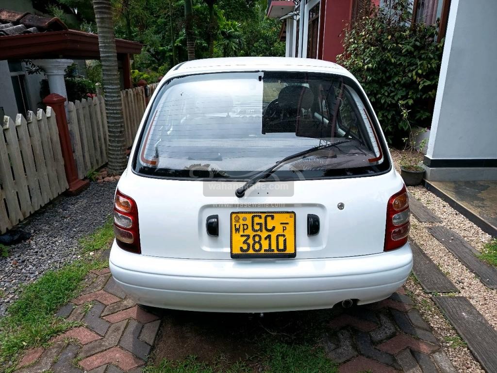 Nissan March (K11) 2002 Hatchback (Used) - Image 3