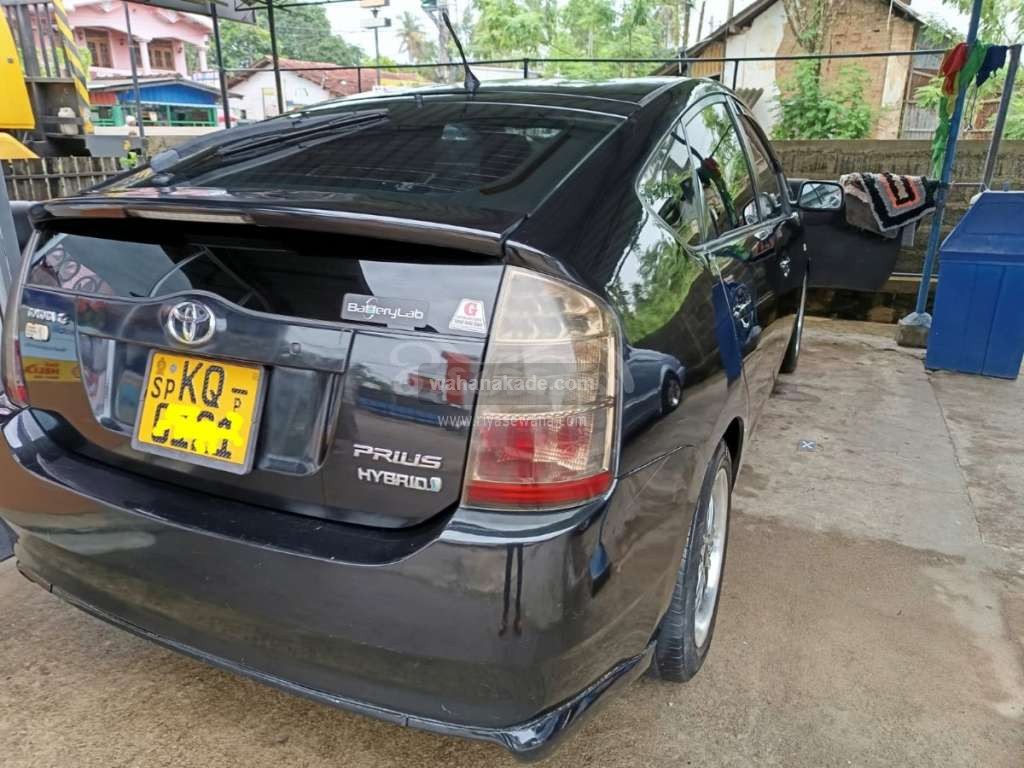 Toyota Prius (XW20, second generation) 2015 Hatchback (Used)